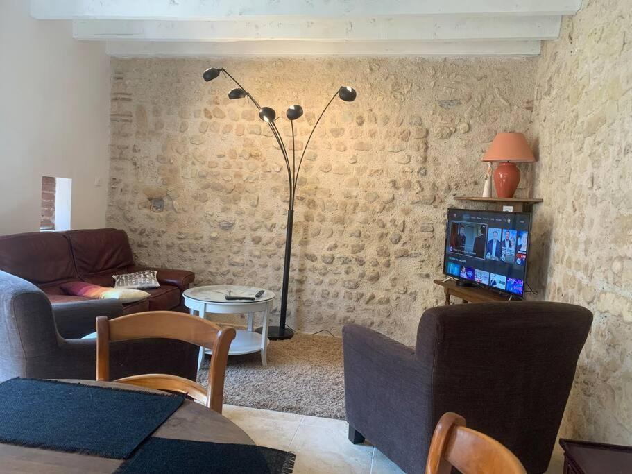 Holiday home Palais Pepinlebref Chateaux De La Loire Tours - 3 Etoiles *